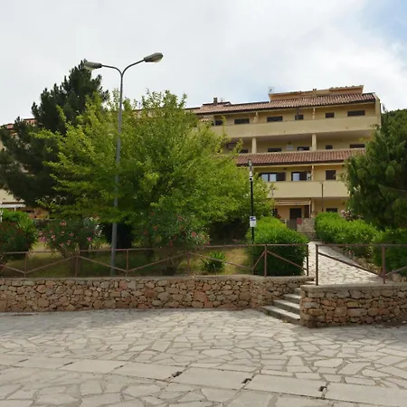 Casa Sheela Luminoso E Raffinato Ла-Маддалена