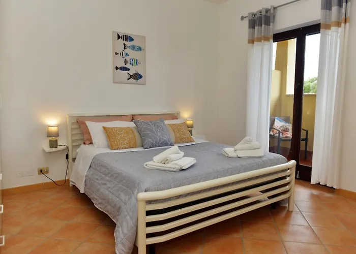 Apartman Casa Sheela Luminoso E Raffinato La Maddalena